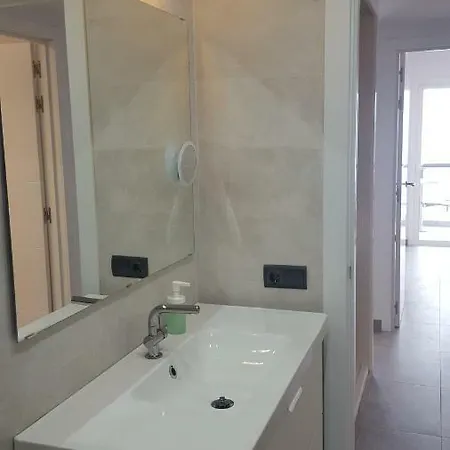 Alojamiento Jms Apartment *